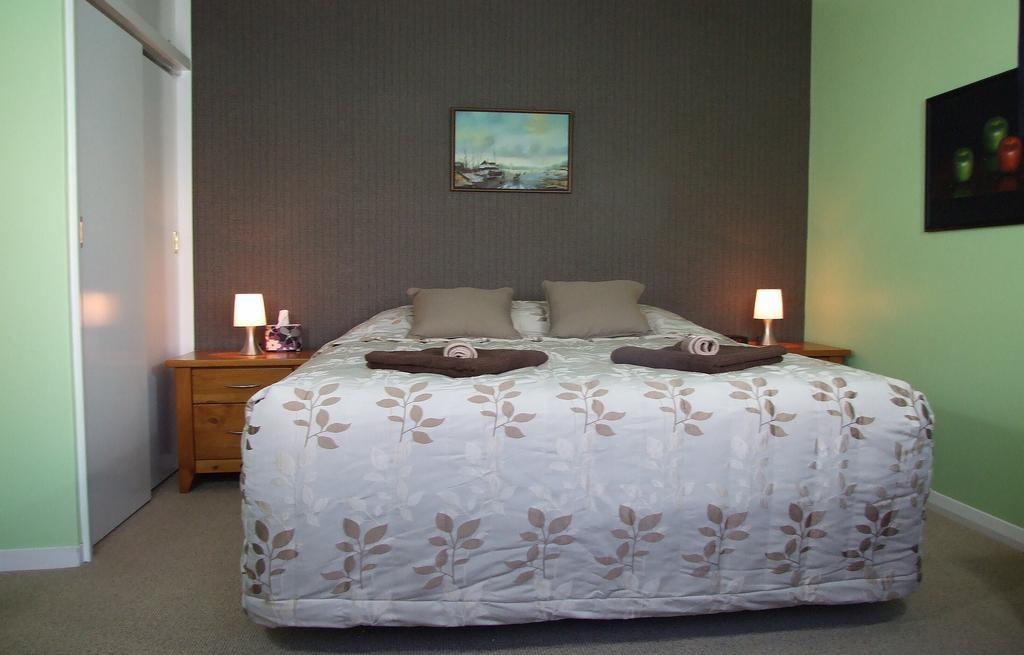 Wellesbourne Homestay B&B Palmerston North Quarto foto